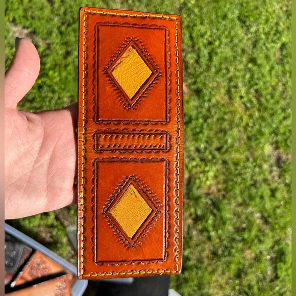 Men’s small wallet
